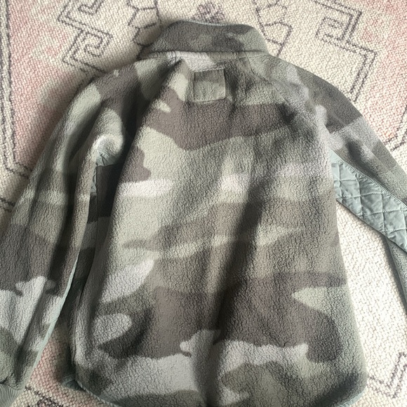 Abercrombie Quilted Camouflage Pullover - Picture 2 of 4